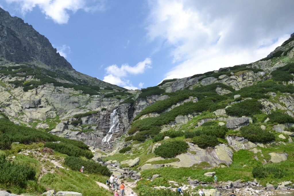 Skok is a waterfall about 30 m high in the Mlynická Valley | SUPER INFORMACIA